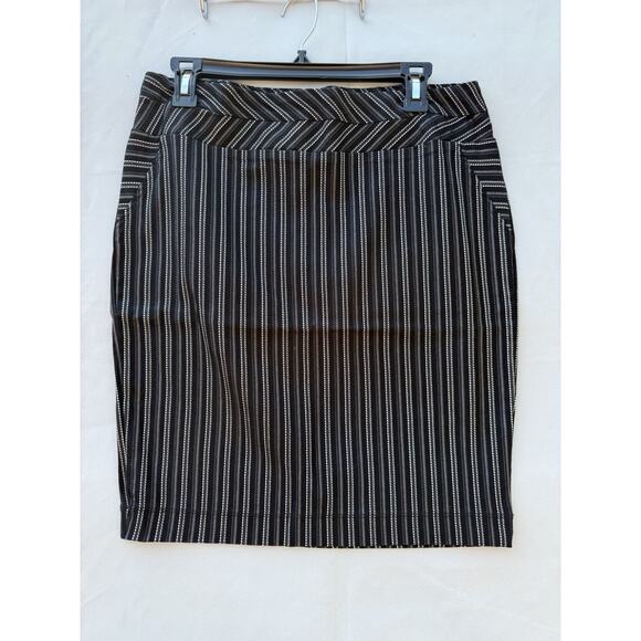 Mixxed26 Women's Black & White Striped Pencil Straight Stretch Skirt (Size L) - Picture 1 of 8